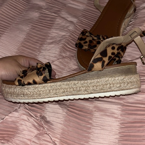 Platform Sandals - Picture 2 of 2